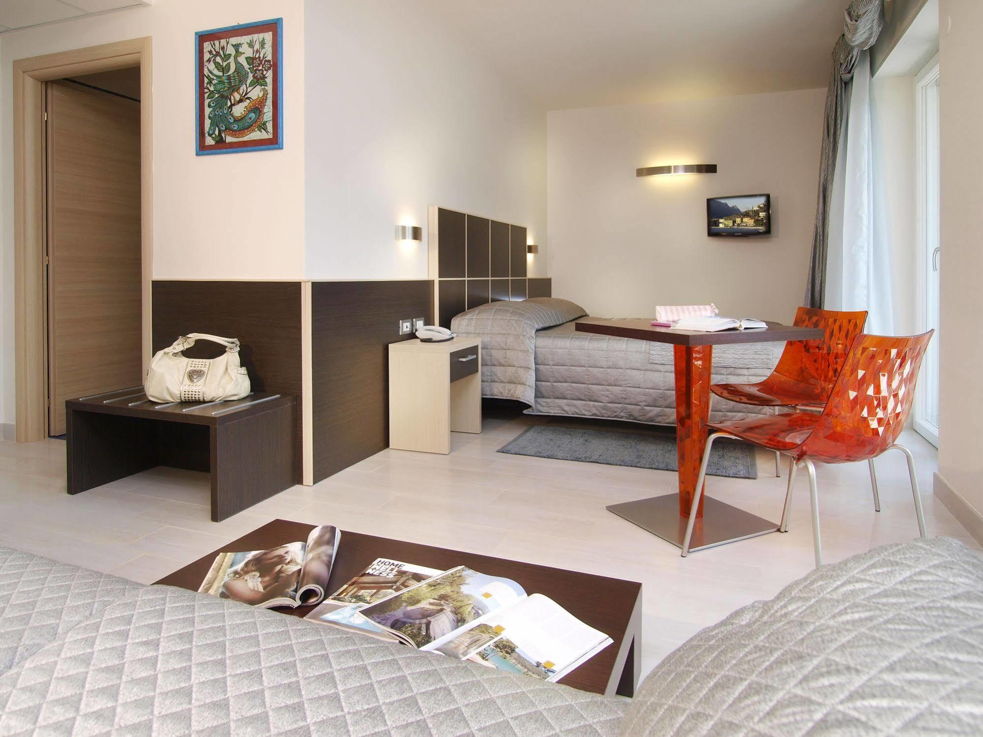 טורבולה Hotel Garni Corallo מראה חיצוני תמונה