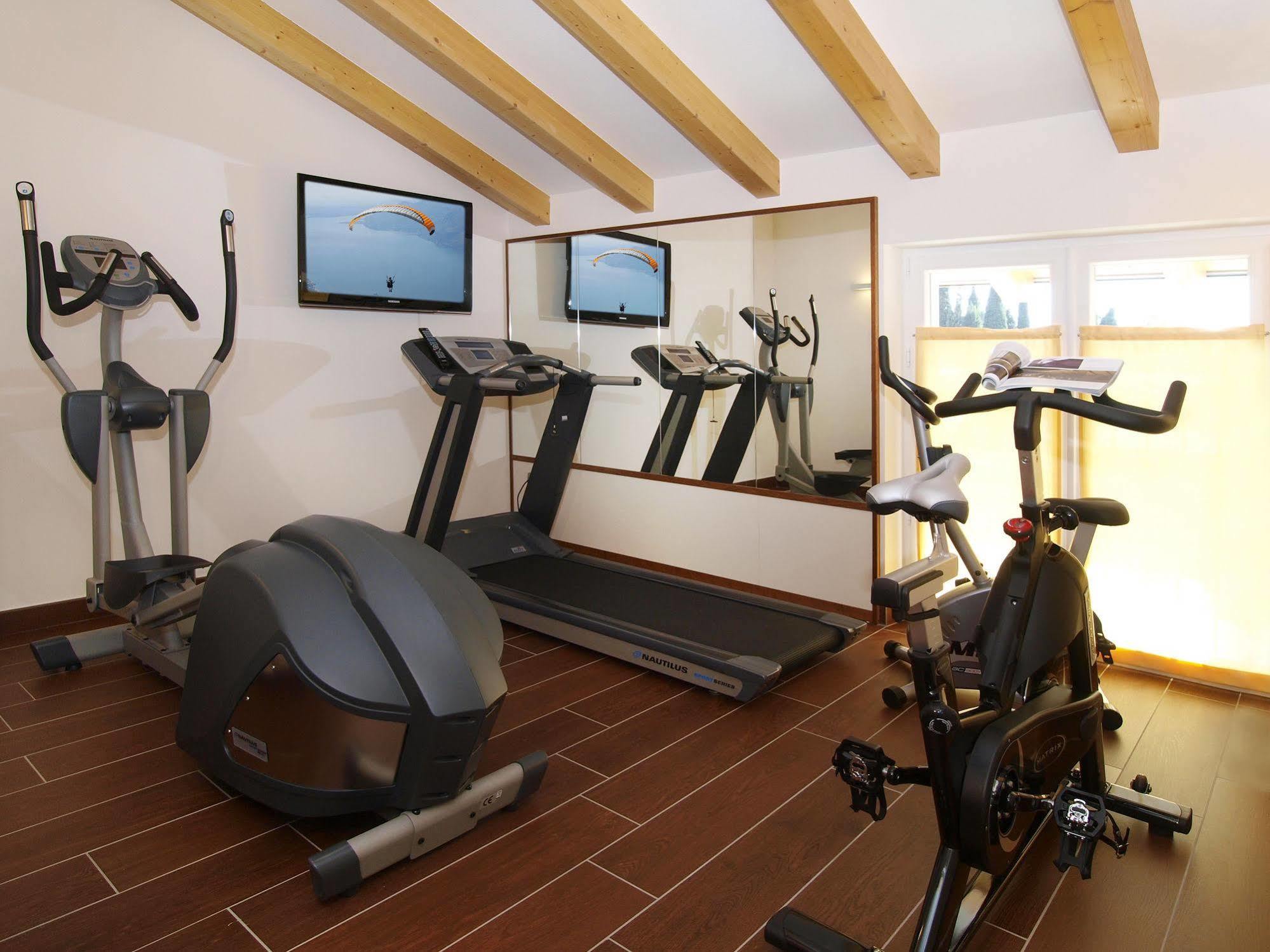 טורבולה Hotel Garni Corallo מראה חיצוני תמונה