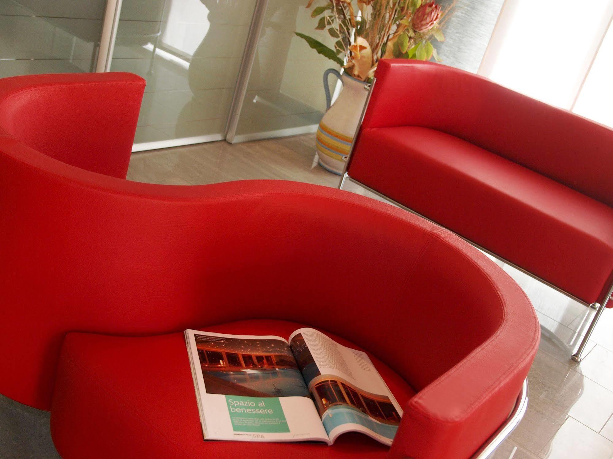 טורבולה Hotel Garni Corallo מראה חיצוני תמונה