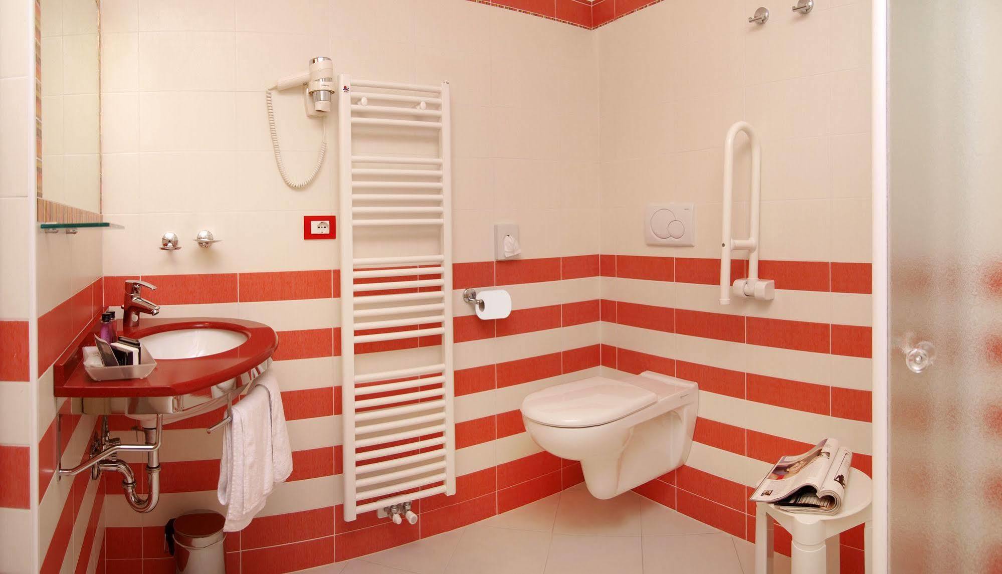 טורבולה Hotel Garni Corallo מראה חיצוני תמונה