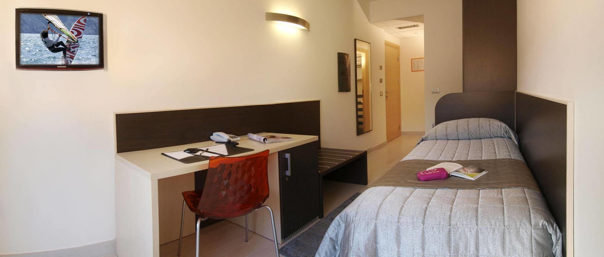 טורבולה Hotel Garni Corallo מראה חיצוני תמונה